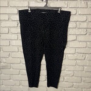Torrid Black Leopard Print Trousers